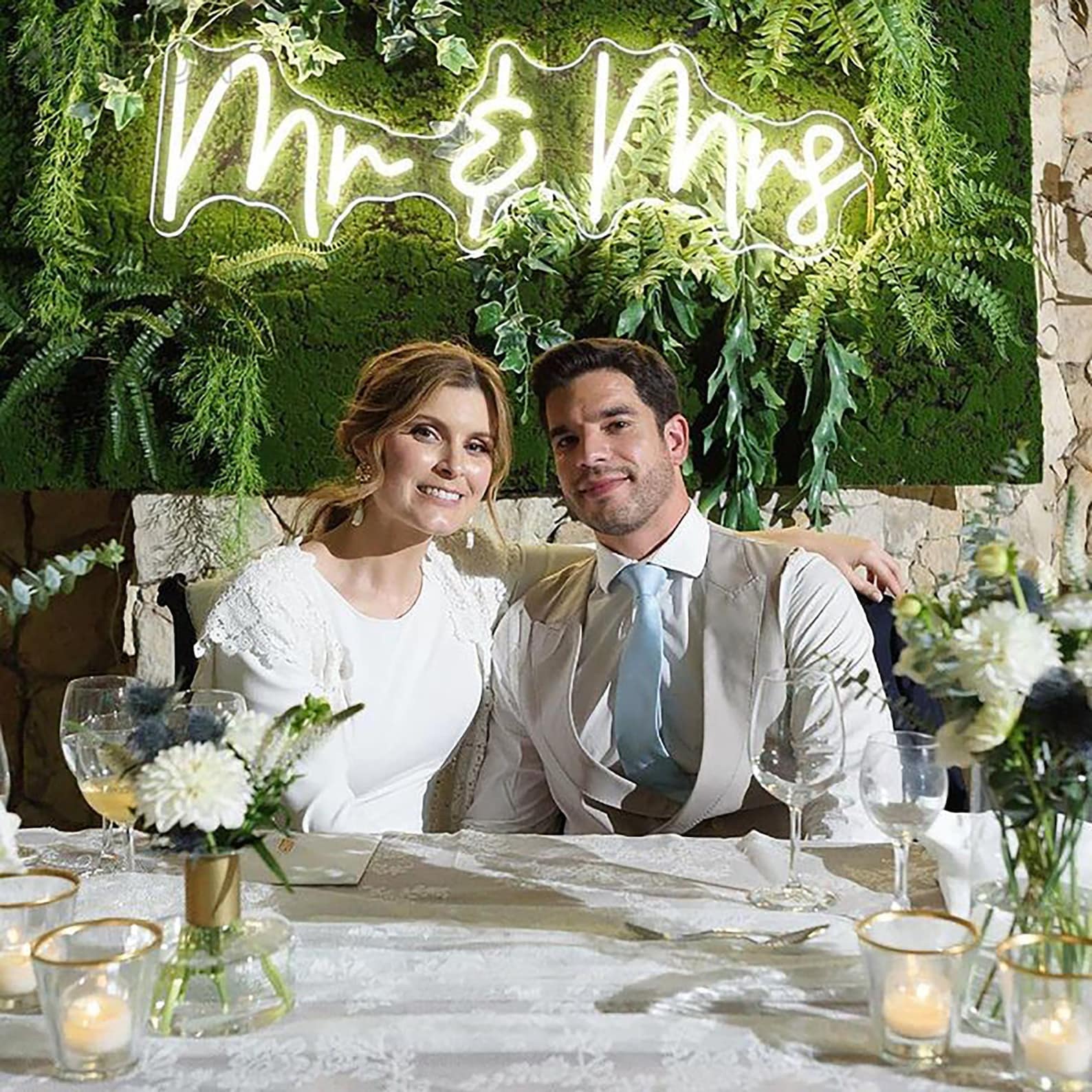 Mr and Mrs Neon Sign