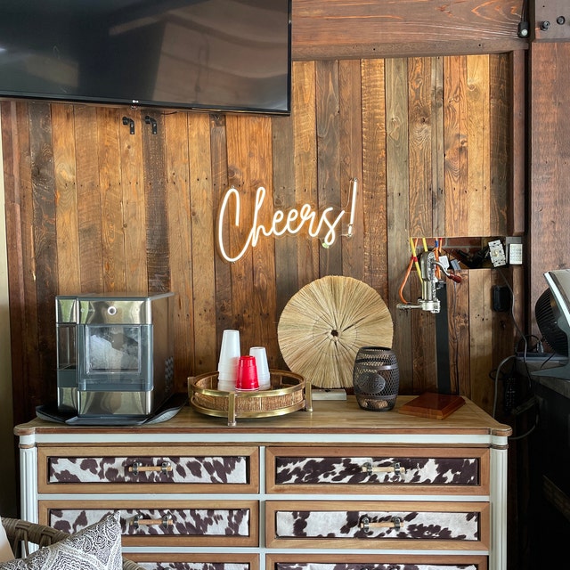 Cheer!Neon sign
